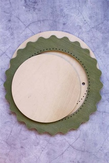Рамка зелёная круг большая 33*33/24*24 см